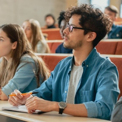 Atouts du prêt personnel pour financer des études au Luxembourg